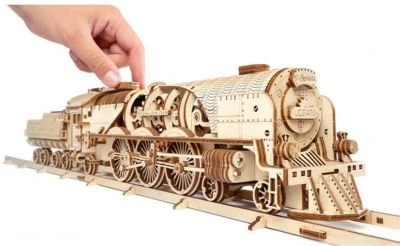 UGEARS Modellbausatz V-EXPRESS DAMPFLOKOMOTIVE Mit TENDER 2 UGEARS Modellbausatz V-EXPRESS DAMPFLOKOMOTIVE Mit TENDER – Bild 2