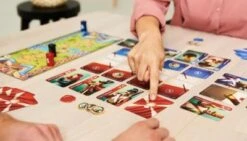 Jumbo Spies & Lies - A Stratego Story -Billiges Spielzeug Geschäft 19541458 06