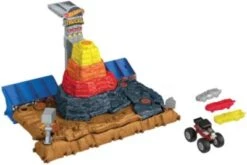 Hot Wheels Monster Trucks Arena World Main Event: Bone Shaker’s Ultimate Crush Yard