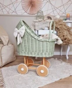 TinaForKids Puppenwagen Mit Bettwäscheset Aus Weiden Und Holz, Grün/Natur