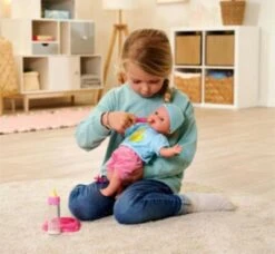 Weichkörper-Babypuppe Laura Hungry Mit Schnuller Und Fütterzubehör, 38 Cm -Billiges Spielzeug Geschäft 3633429 05